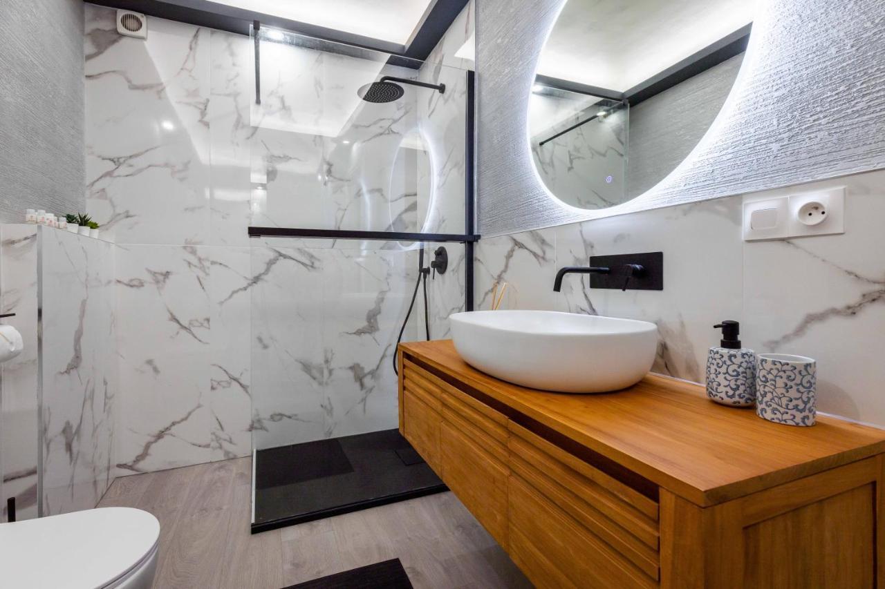 Apartment Maison Sur - Garage & Jardin Prive *
